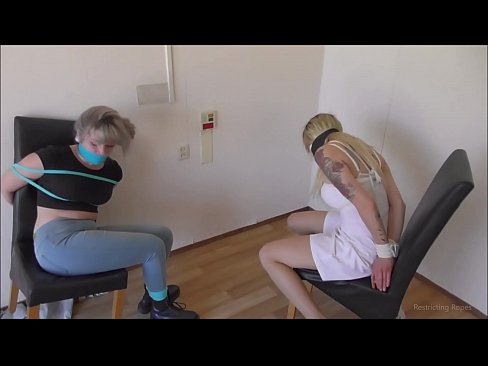 ❤️ Süchtig / gefesselt und geknebelt / Jungfrau in Nöten ☑ Hard porn bei de.it-com.top ❌